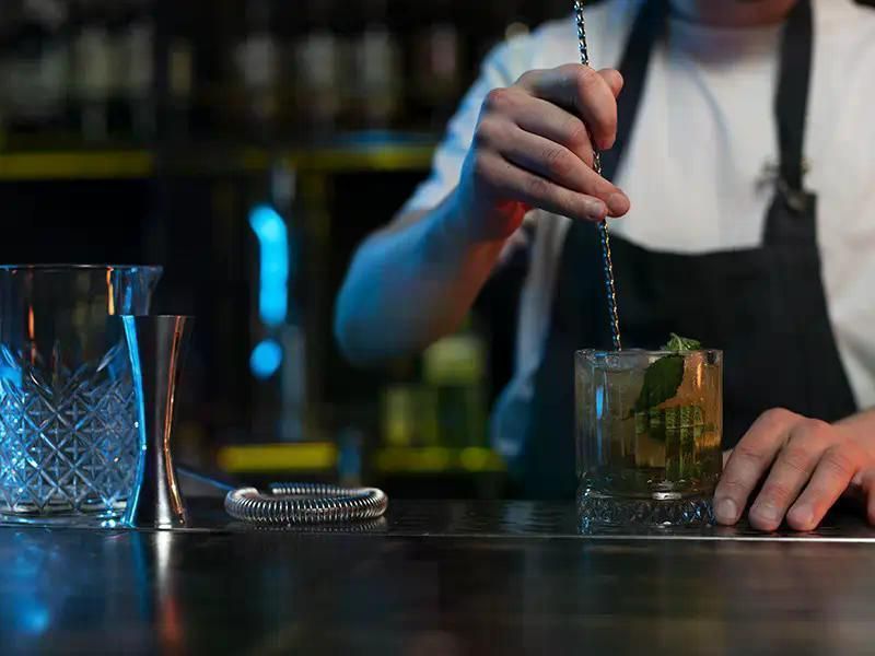 Професійний набір бармена з підставкою для створення коктейлів 17 предметів нержавіюча сталь шейкер барний набір id_1202 фото